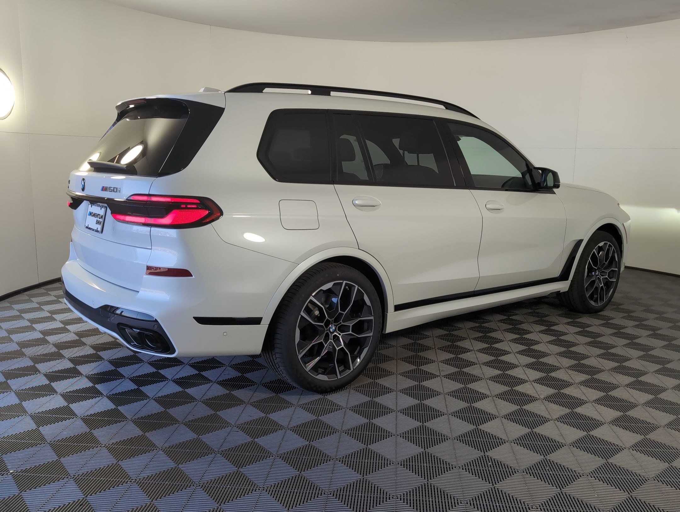 New 2026 BMW X7 M60i image 7