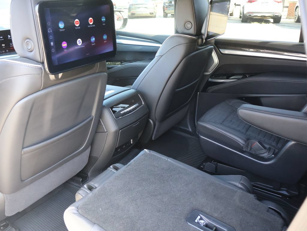 Certified 2025 Cadillac Escalade V AWD/4WD image 10