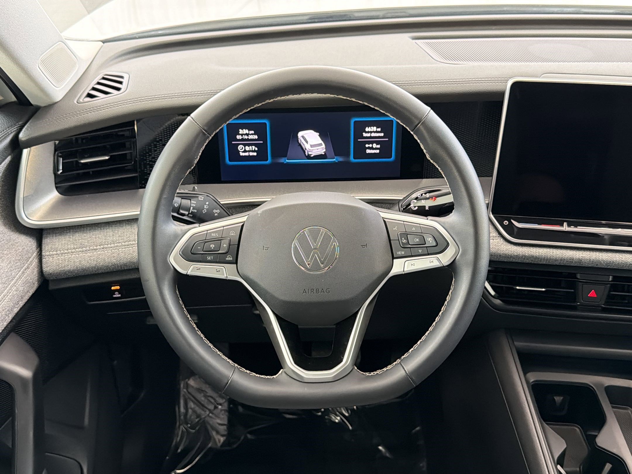 Used 2025 Volkswagen Tiguan S FWD image 17