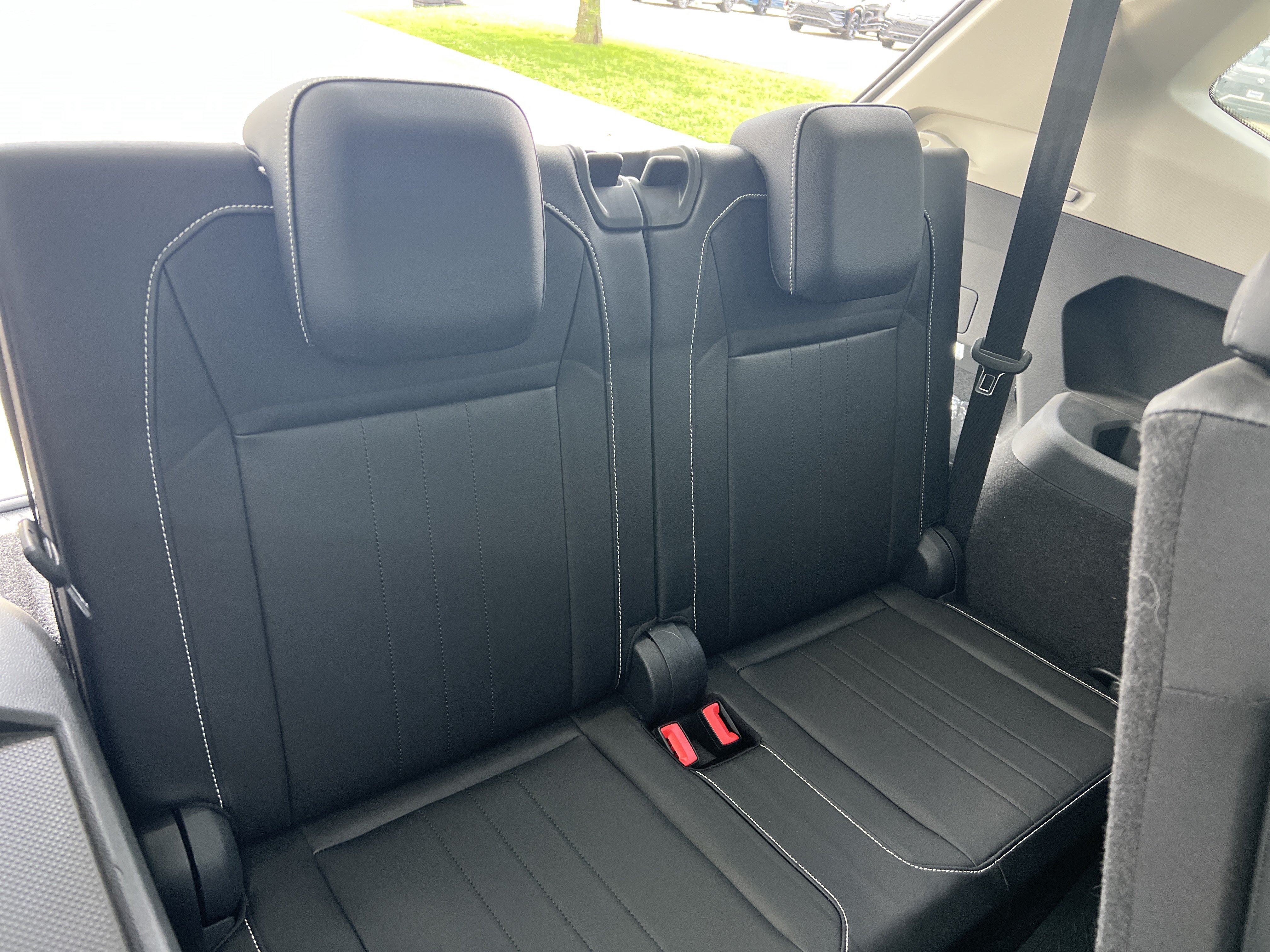 Certified 2023 Volkswagen Tiguan SE w/ Panoramic Sunroof Package FWD image 30