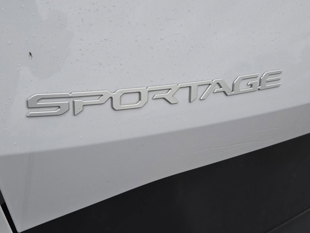 Used 2023 Kia Sportage EX image 28