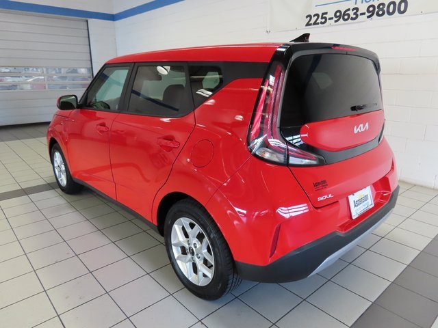 Used 2024 Kia Soul LX w/ Option Group 015 image 11