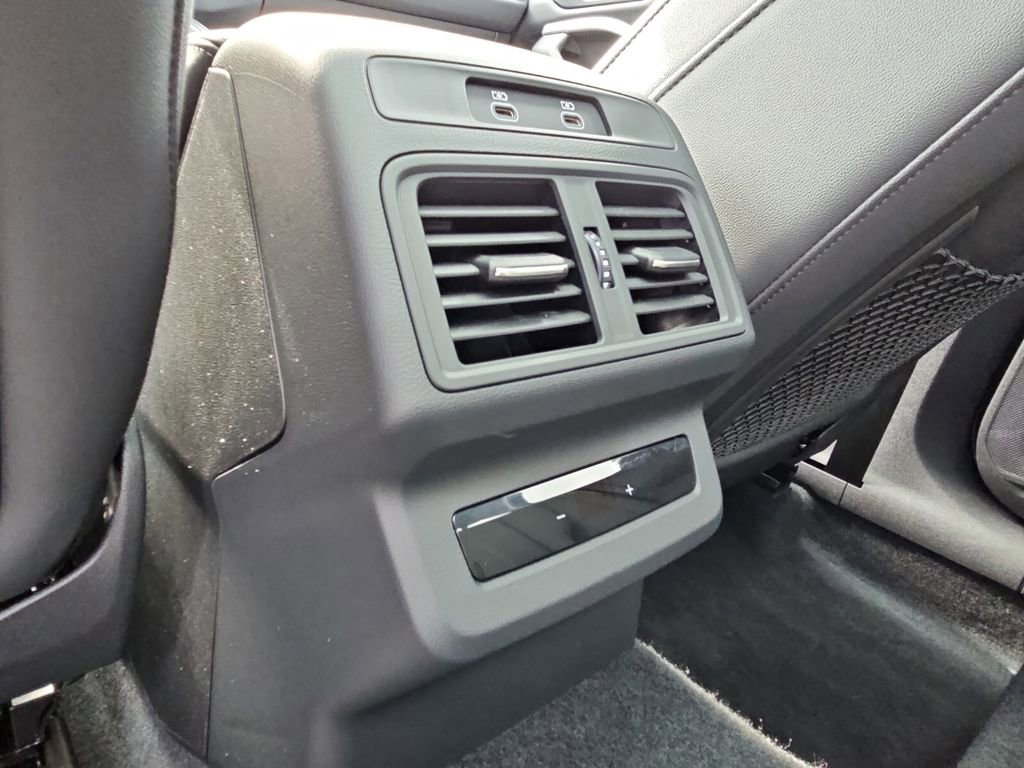 Certified 2025 Audi Q5 Premium Plus w/ Premium Plus image 16