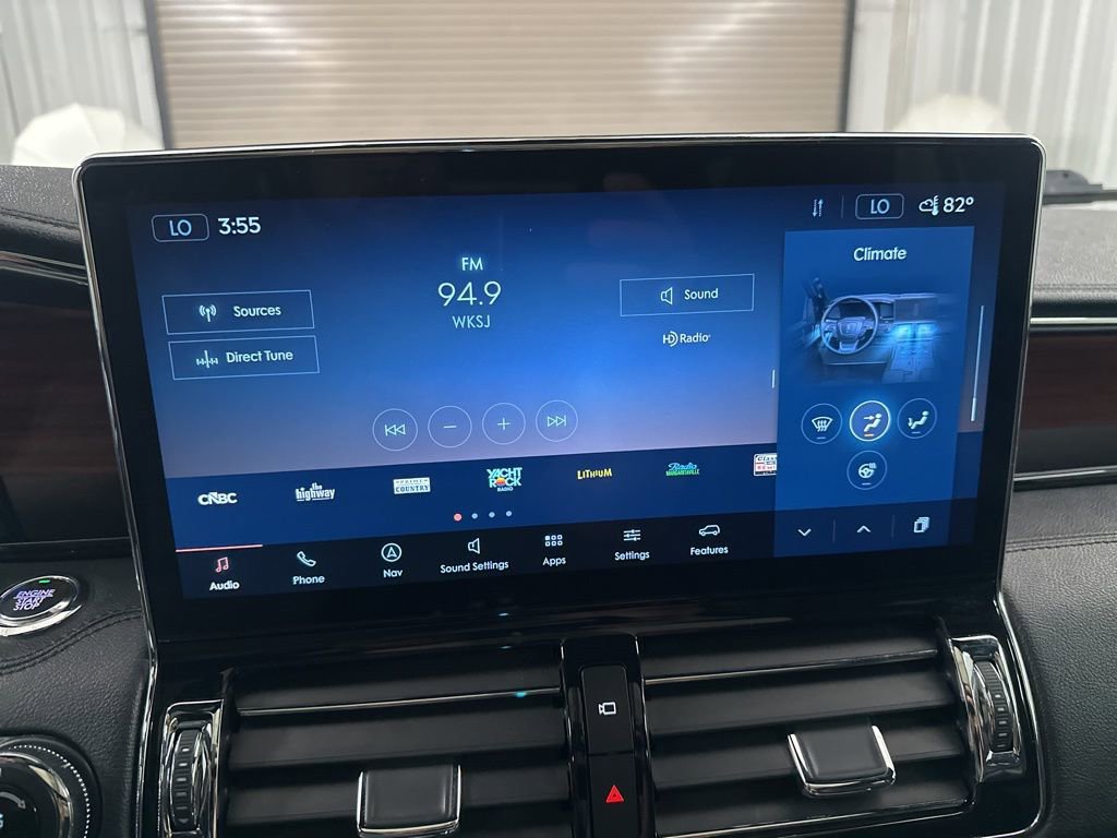 Used 2022 Lincoln Navigator Reserve image 19