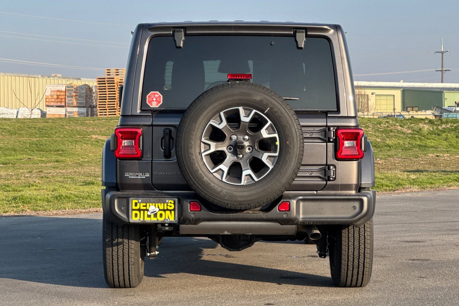 New 2026 Jeep Wrangler Unlimited Sahara w/ Safety Group AWD/4WD image 4