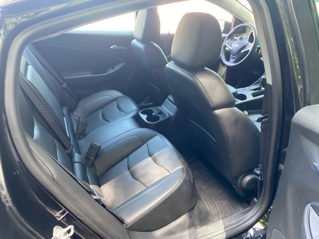 Used 2017 Chevrolet Volt LT w/ Comfort Package FWD image 20