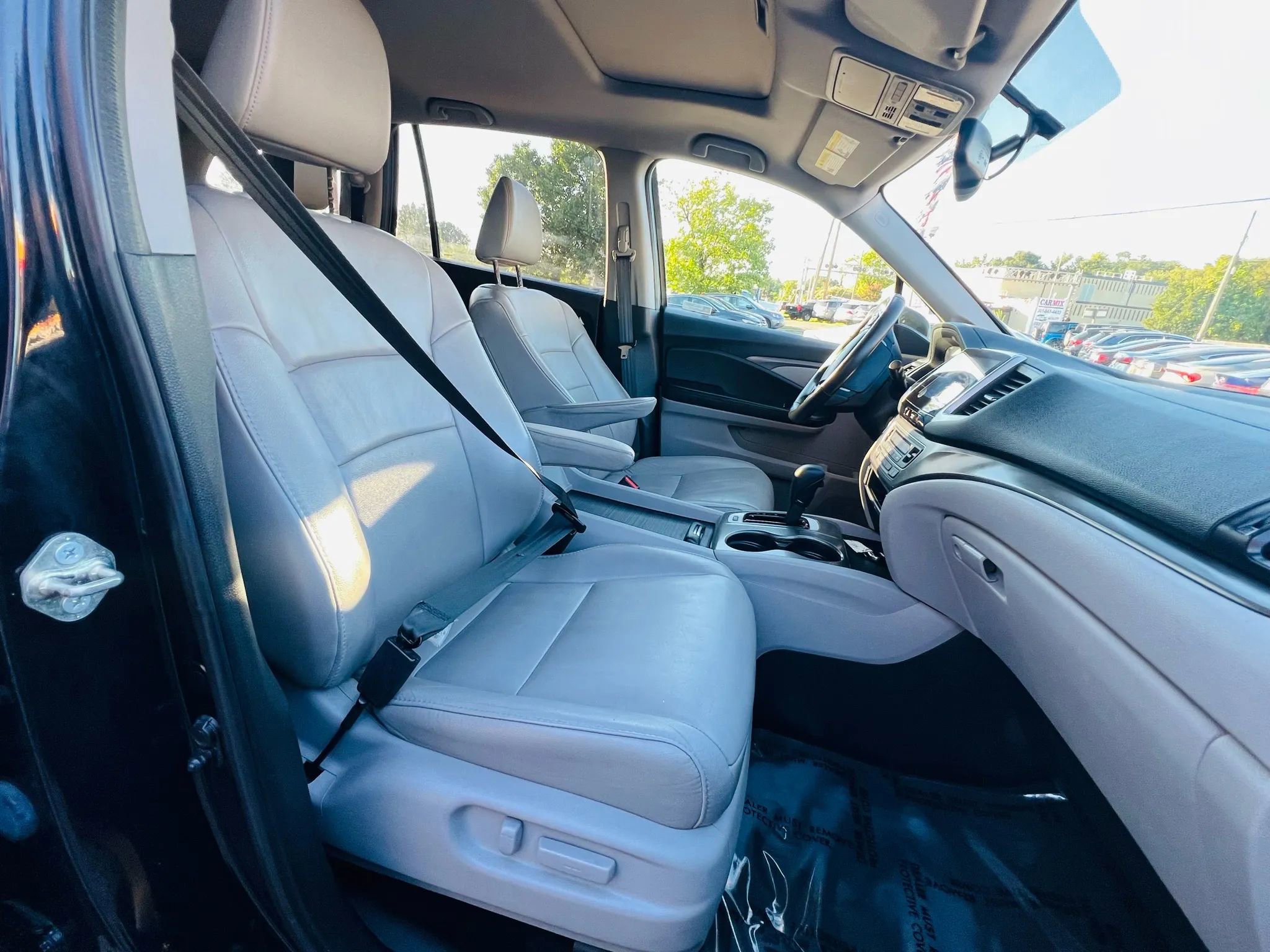 Used 2017 Honda Pilot EX-L image 12