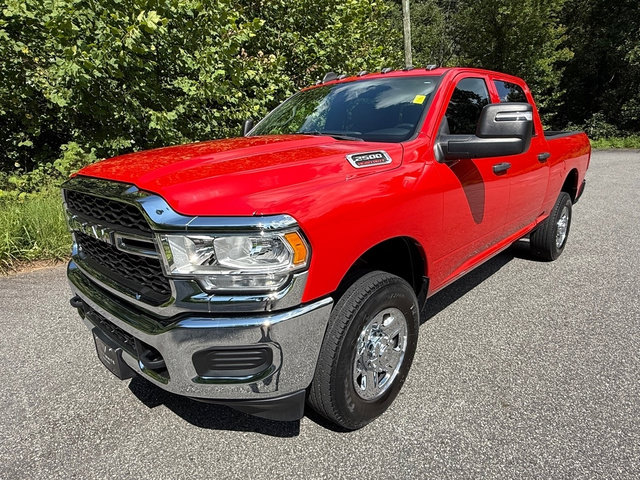 Used 2024 RAM 2500 Tradesman w/ Chrome Appearance Group AWD/4WD image 2