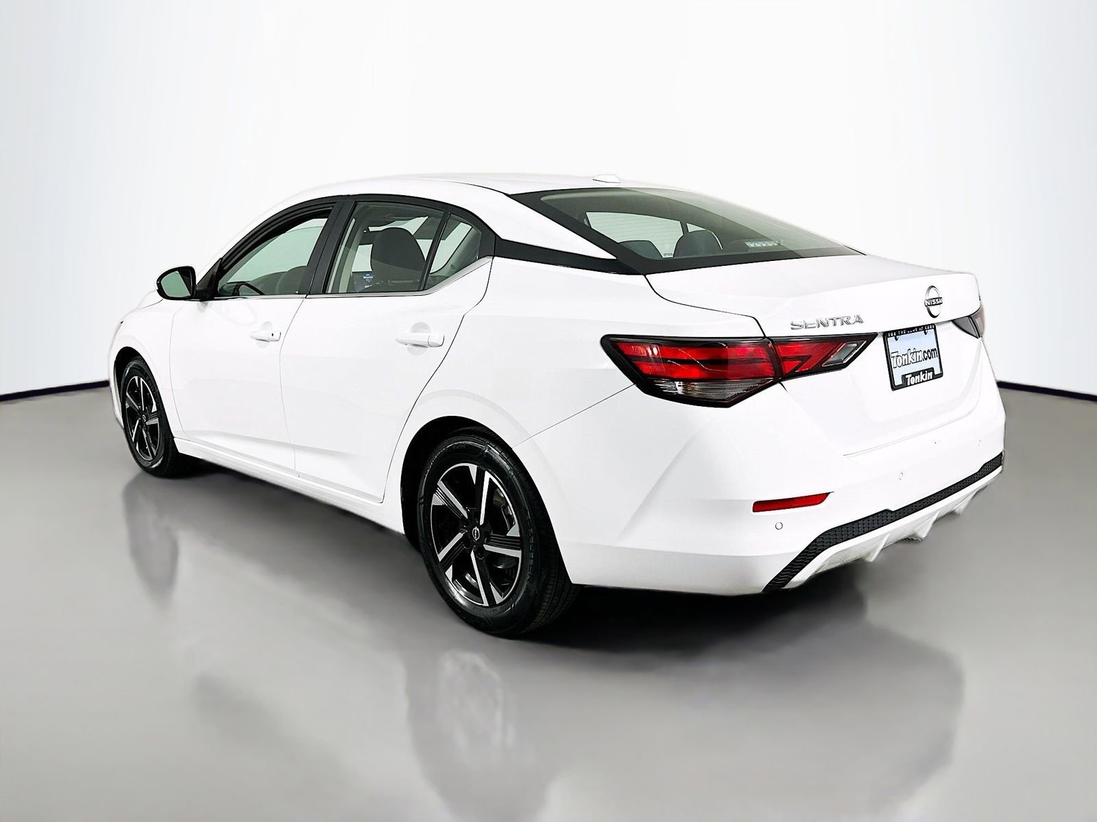 Used 2024 Nissan Sentra SV image 6