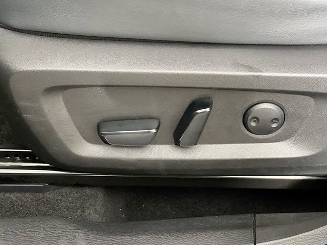 Used 2024 Mitsubishi Outlander SE image 11