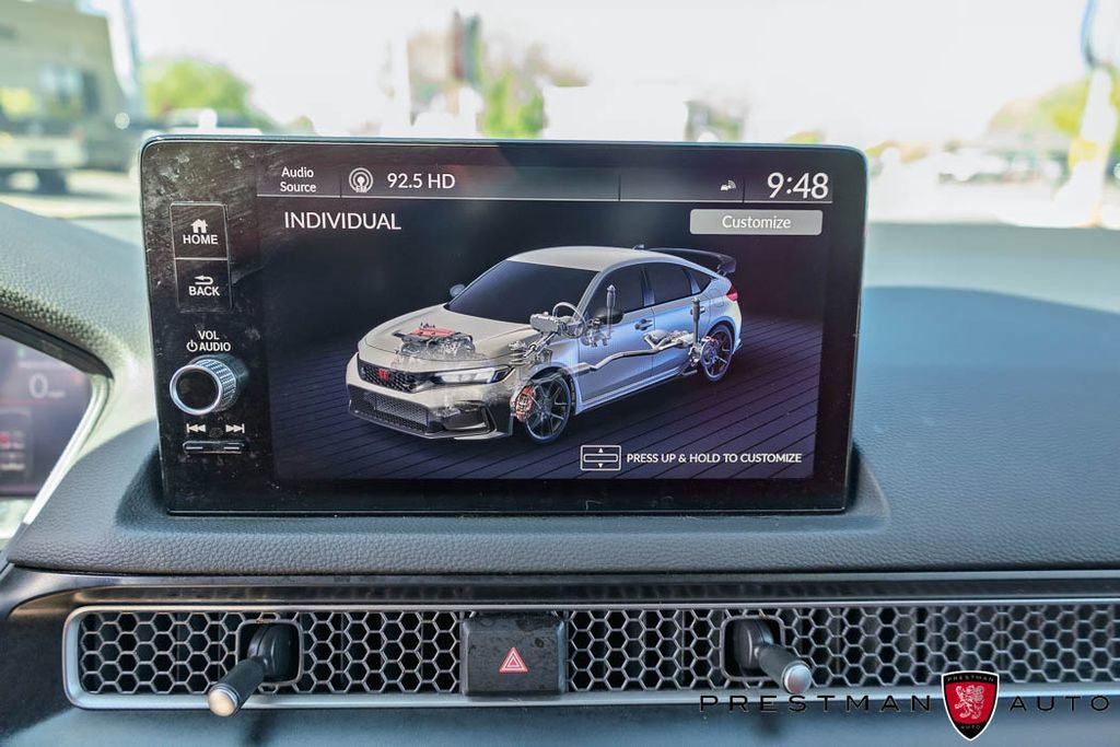 Used 2025 Honda Civic Type R image 8