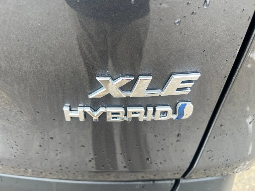 Used 2022 Toyota RAV4 XLE w/ Convenience Package AWD/4WD image 33