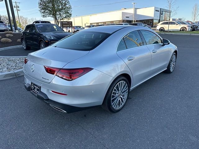 Used 2023 Mercedes-Benz CLA 250 4MATIC image 5