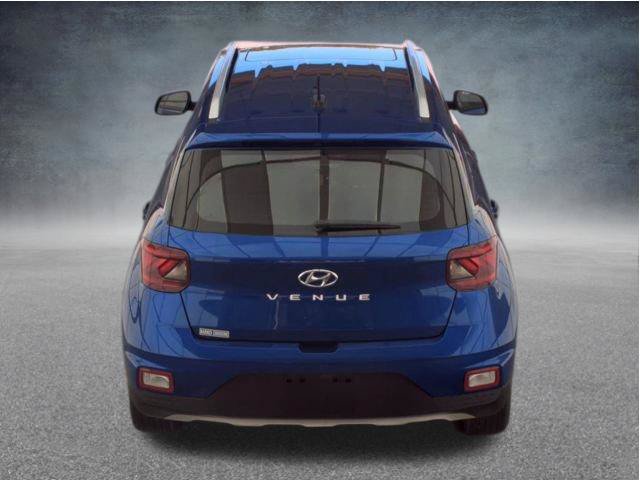 Used 2025 Hyundai Venue SEL FWD image 15