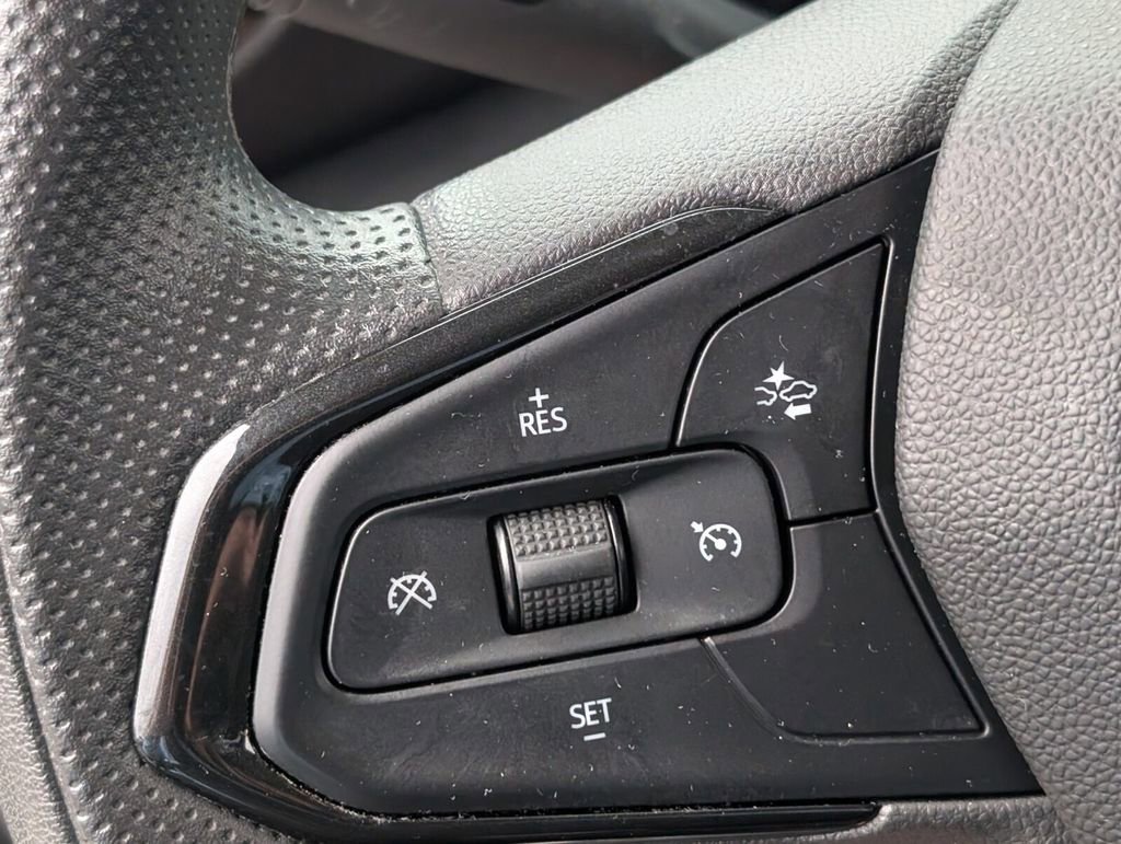 Used 2022 Chevrolet TrailBlazer LT FWD image 27