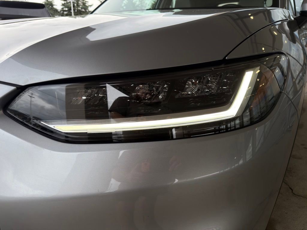 Certified 2023 Honda HR-V LX image 9
