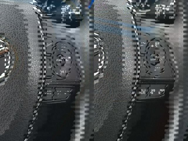 Used 2022 Toyota RAV4 XLE Premium image 16