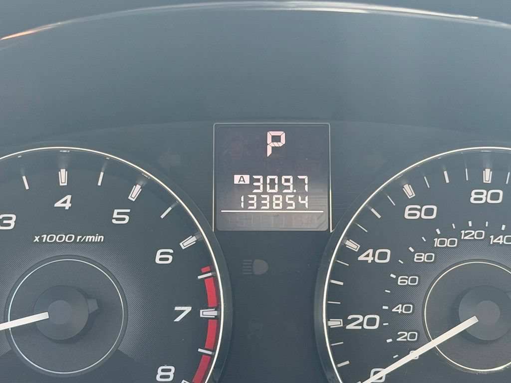 Used 2011 Subaru Legacy 2.5i Premium AWD/4WD image 14