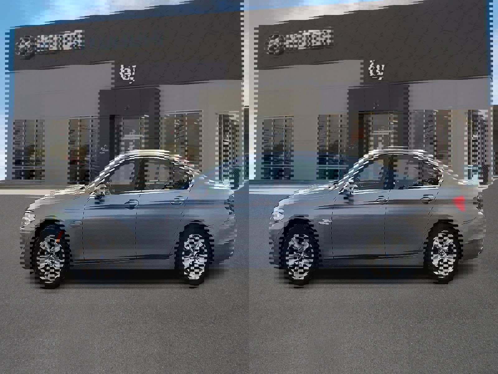 Used 2013 BMW 528i xDrive Sedan image 6