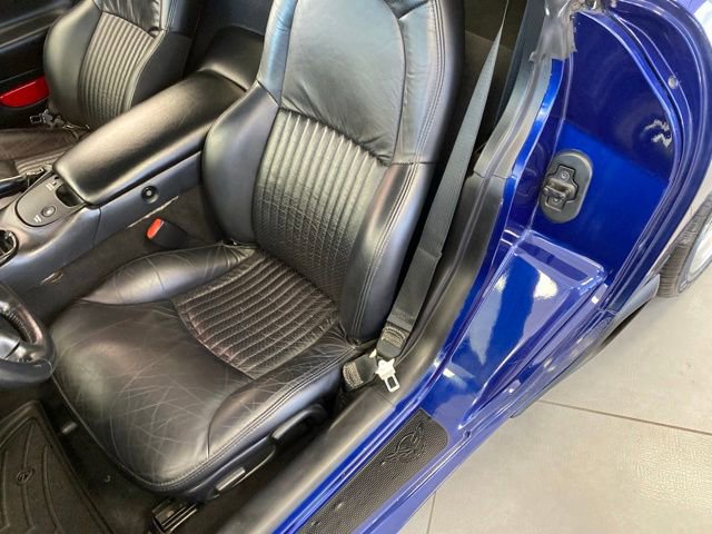 Used 2004 Chevrolet Corvette Z06 w/ Z06 Preferred Equipment Group RWD image 17