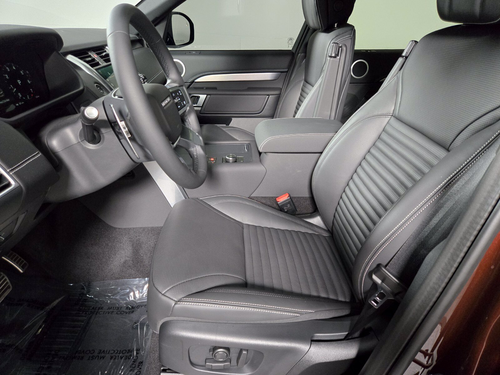 New 2026 Land Rover Discovery Limited Edition AWD/4WD image 11