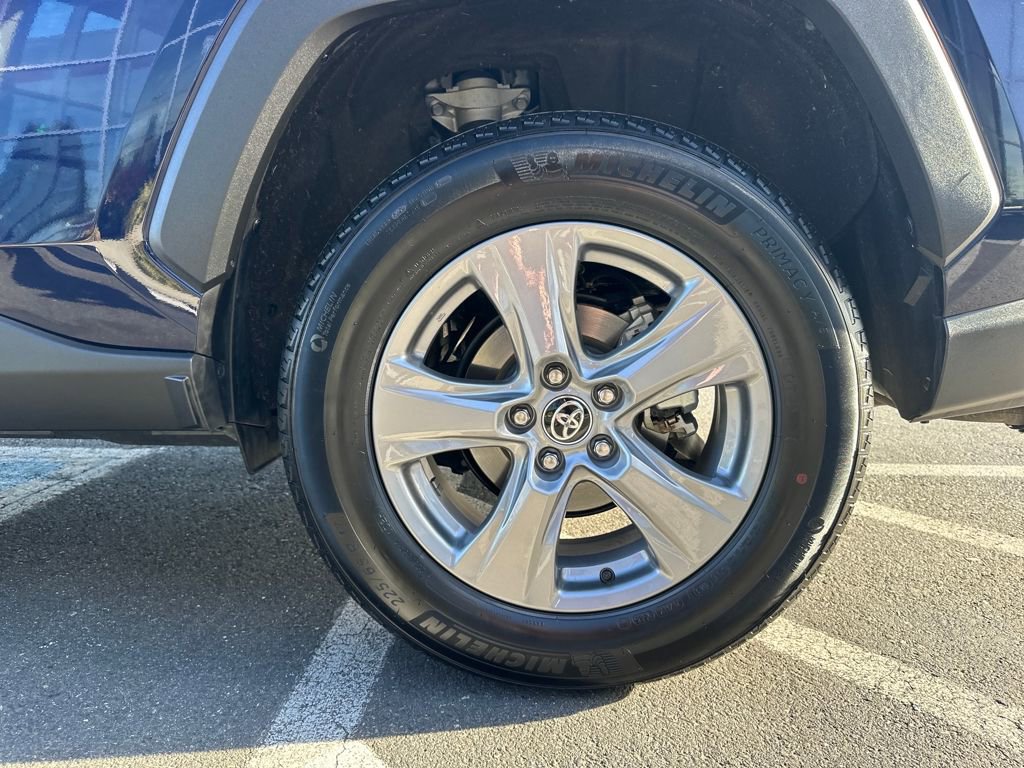 Certified 2025 Toyota RAV4 XLE image 28