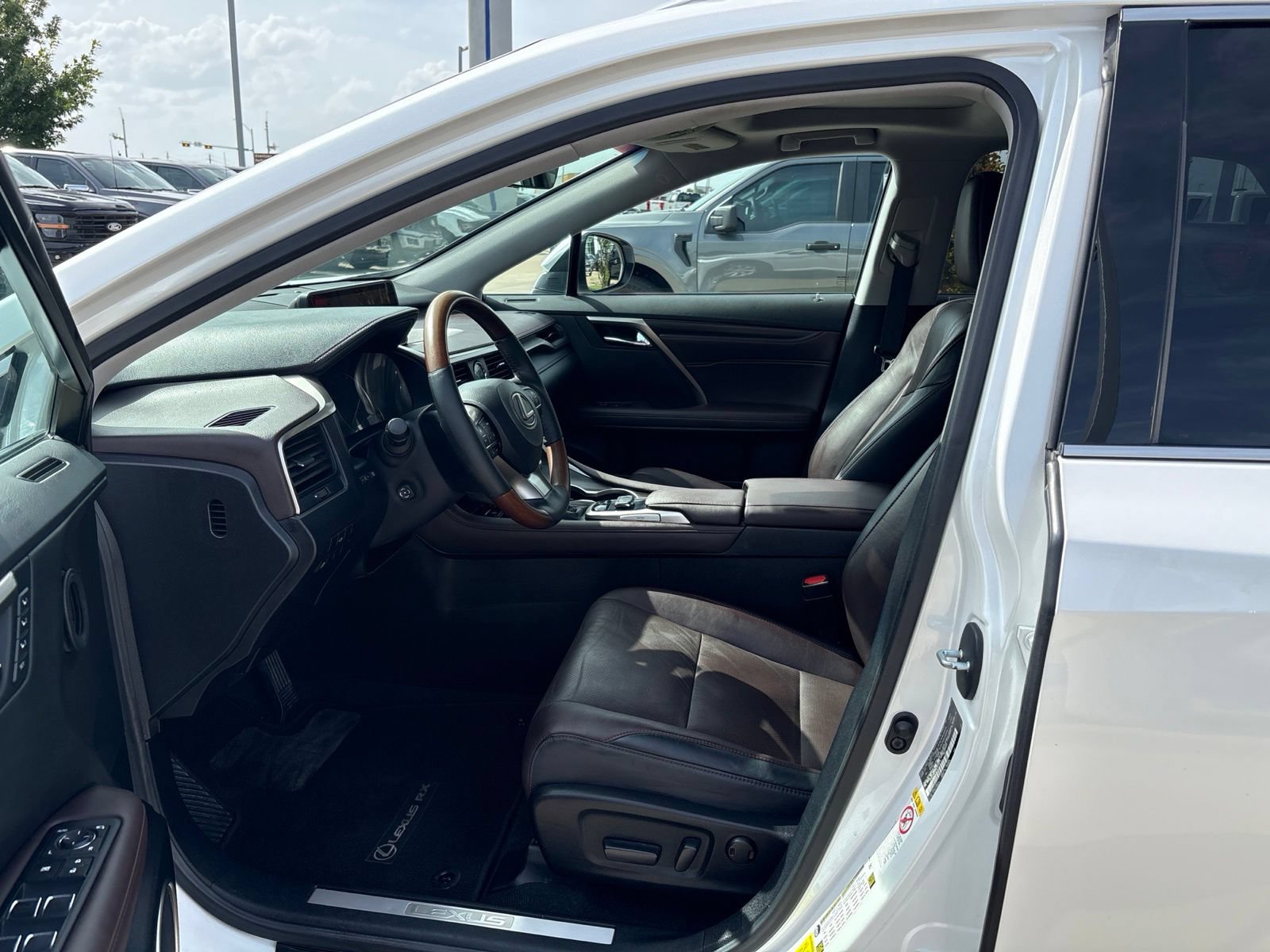 Used 2016 Lexus RX 350 FWD w/ Premium Package image 16