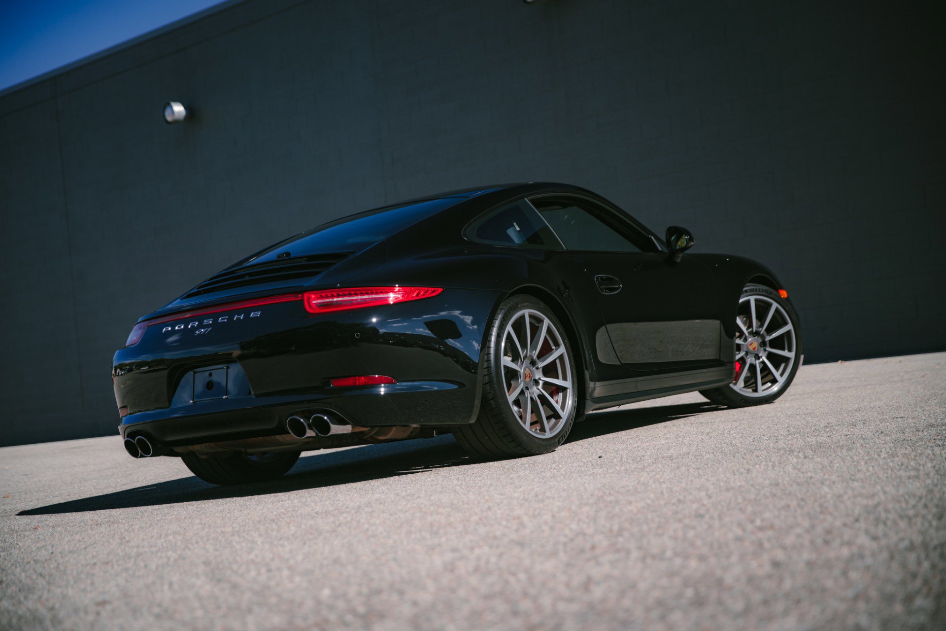 Used 2015 Porsche 911 Carrera 4S image 14