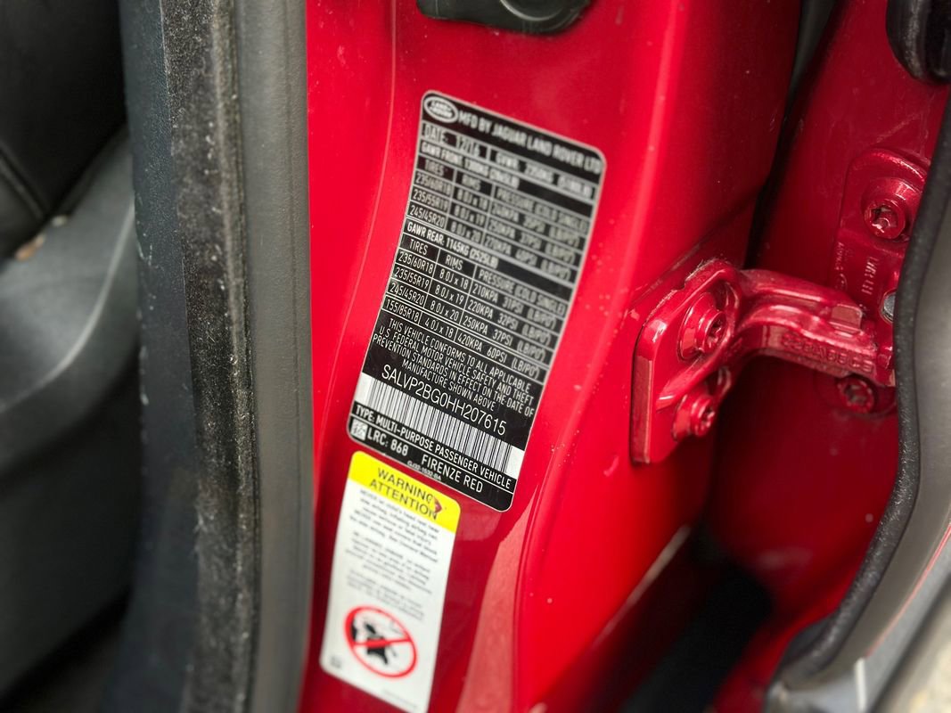 Used 2017 Land Rover Range Rover Evoque SE image 26