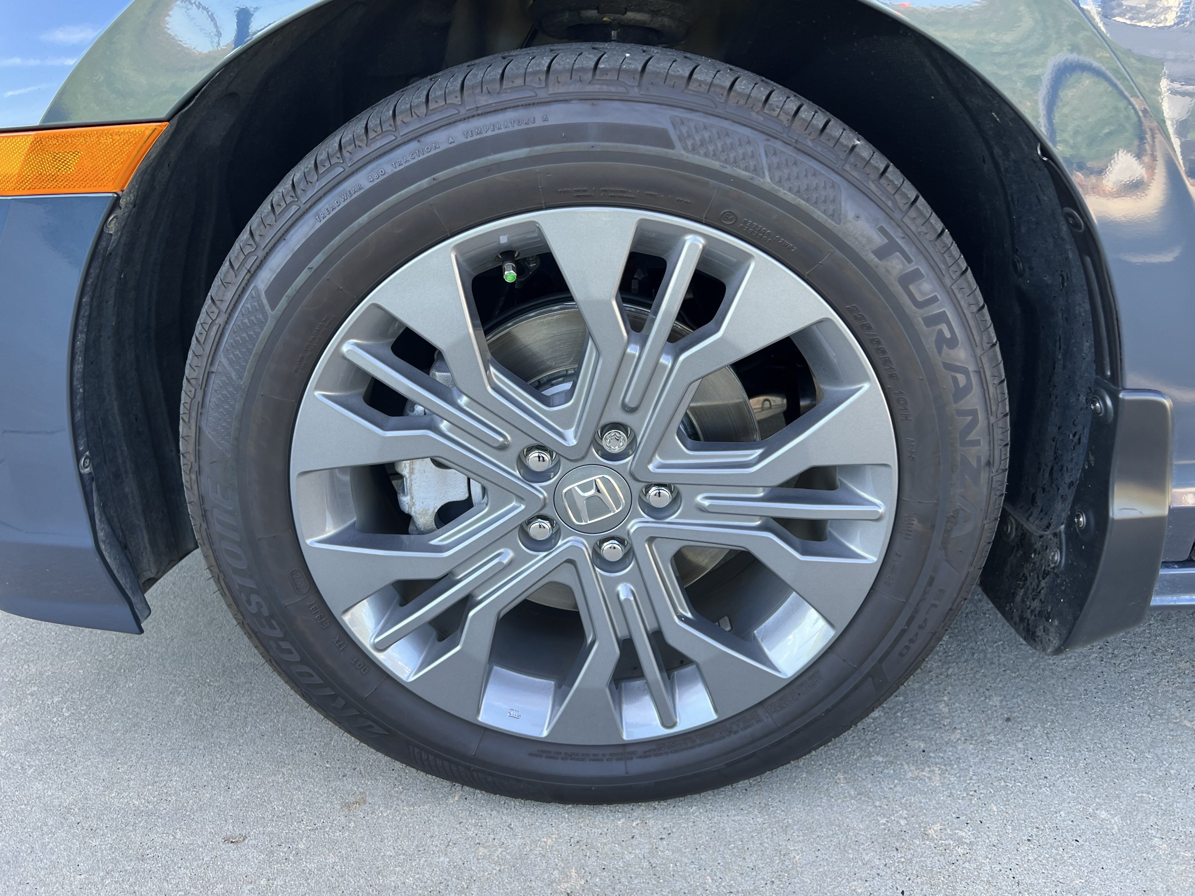 Used 2025 Honda Odyssey Touring image 13