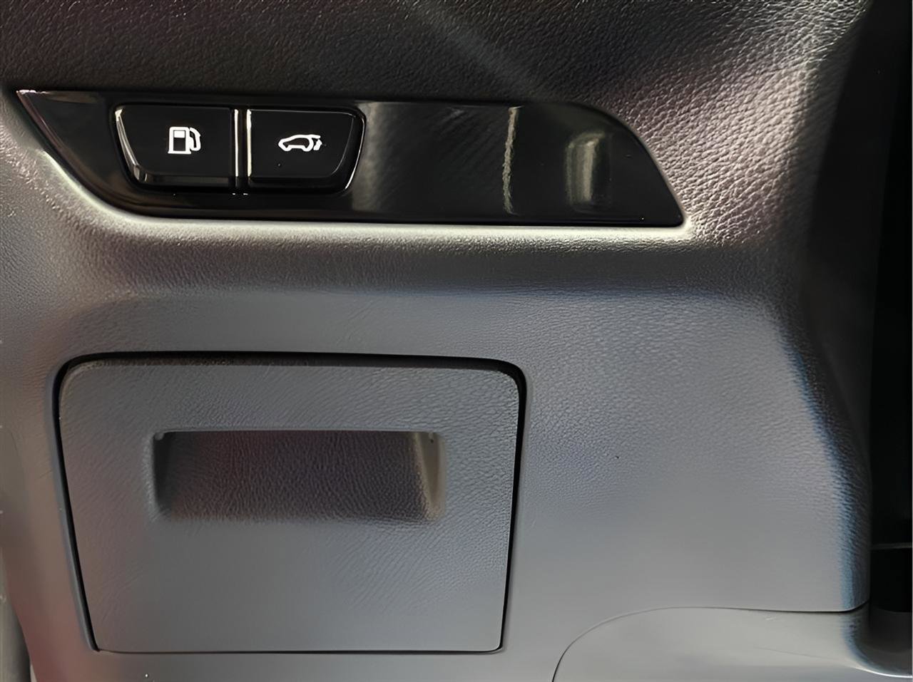 Used 2022 Lexus NX 350 F Sport w/ Towing Package (2000 Lbs) image 17