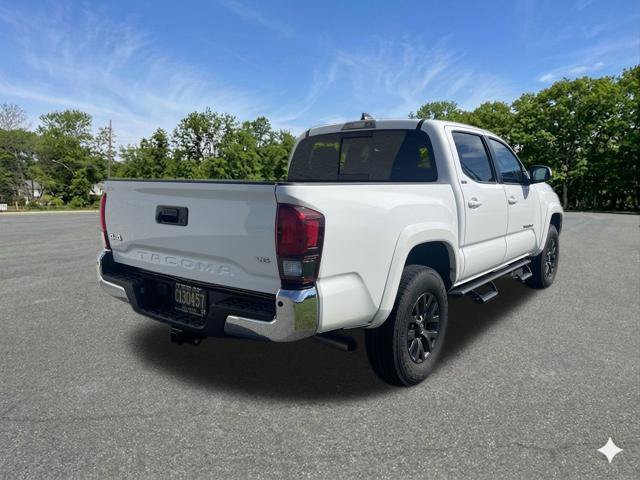 Used 2023 Toyota Tacoma SR5 AWD/4WD image 4