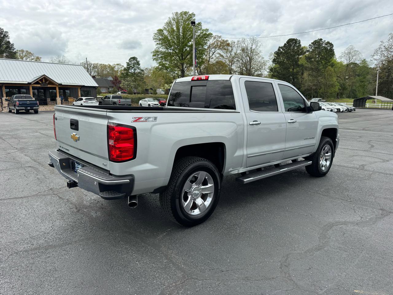 Used 2015 Chevrolet Silverado 1500 LTZ Z71 w/ LTZ Plus Package image 6