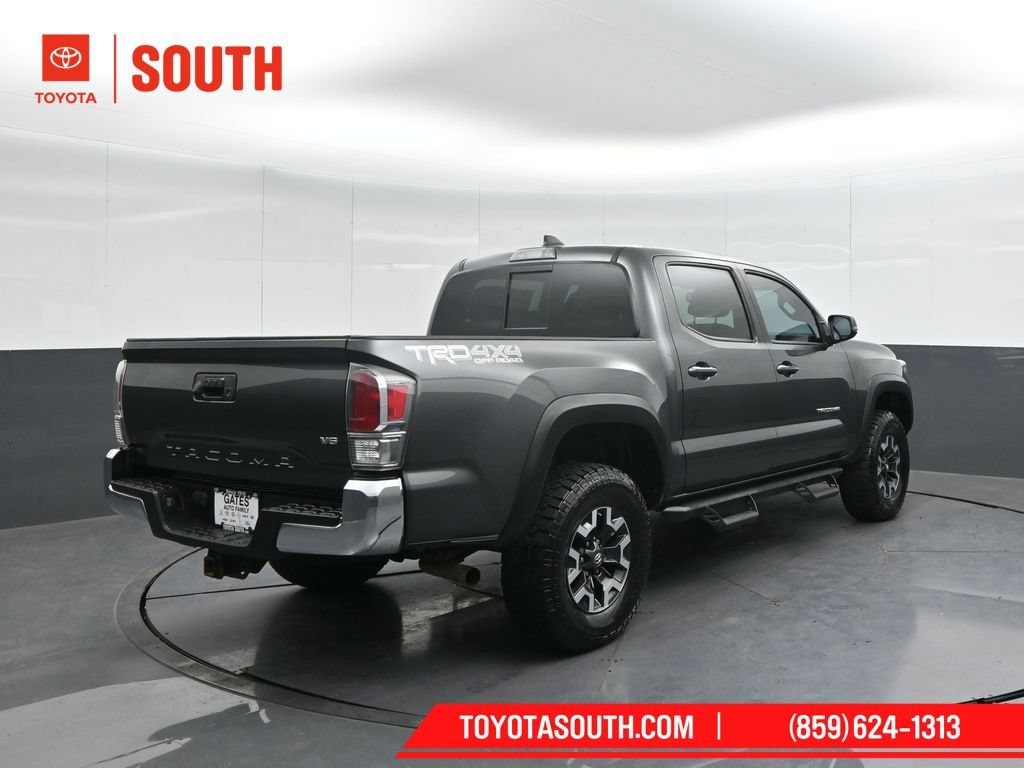 Used 2020 Toyota Tacoma TRD Off-Road AWD/4WD image 2