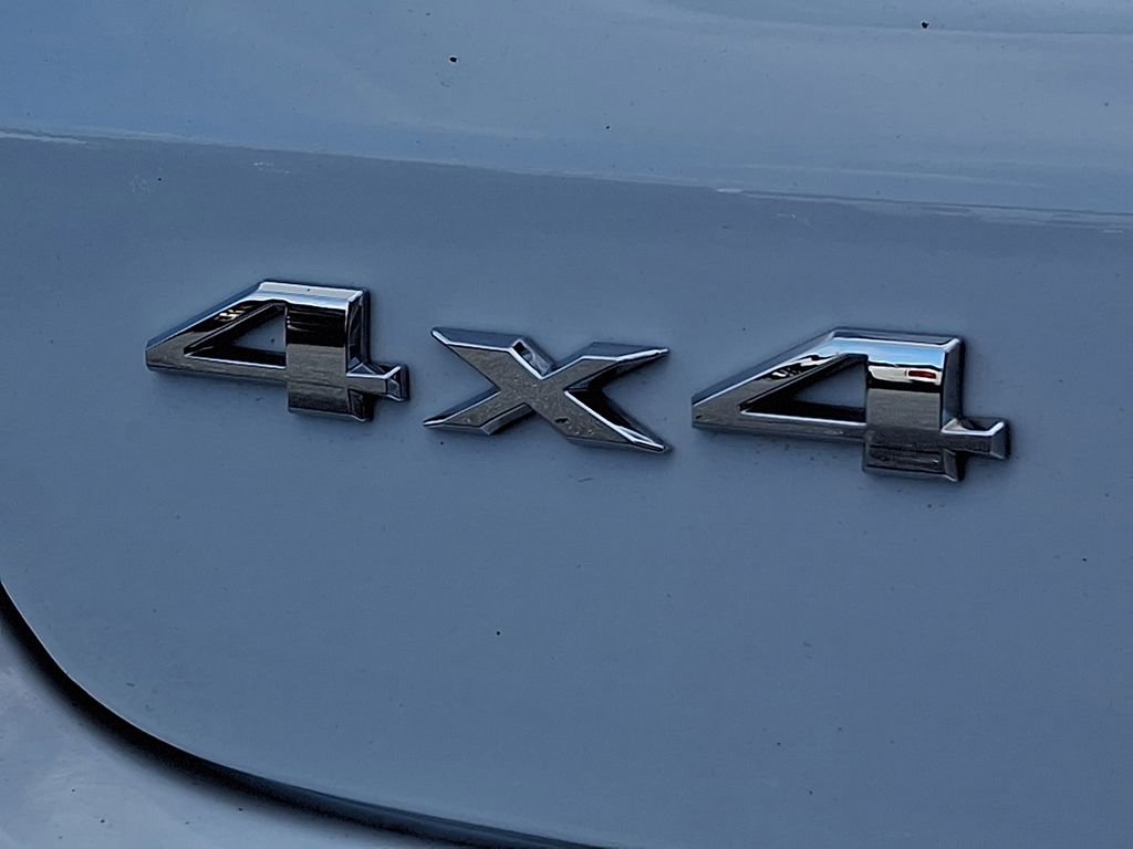 Used 2025 Jeep Compass Limited image 20