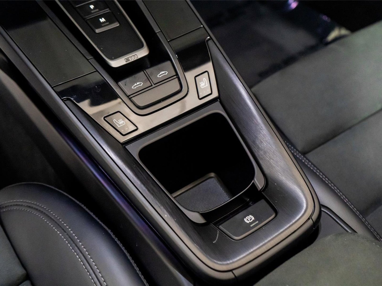 Used 2024 Porsche 911 Targa 4 GTS image 37