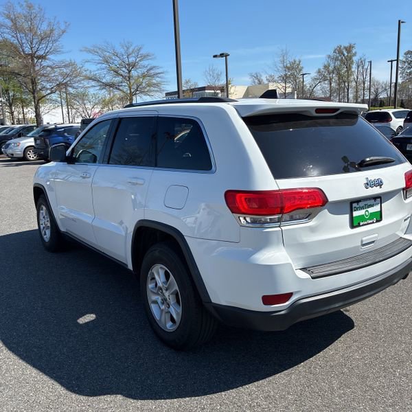 Used 2016 Jeep Grand Cherokee Laredo w/ Quick Order Package 23E RWD image 3