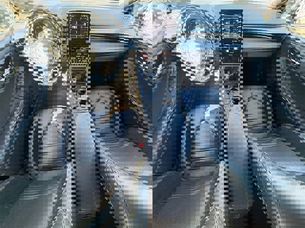 Used 2021 Toyota Avalon XSE image 18