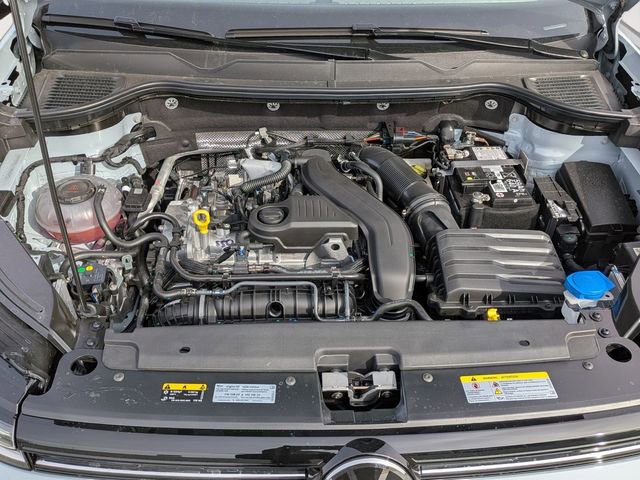 New 2026 Volkswagen Taos SE image 36