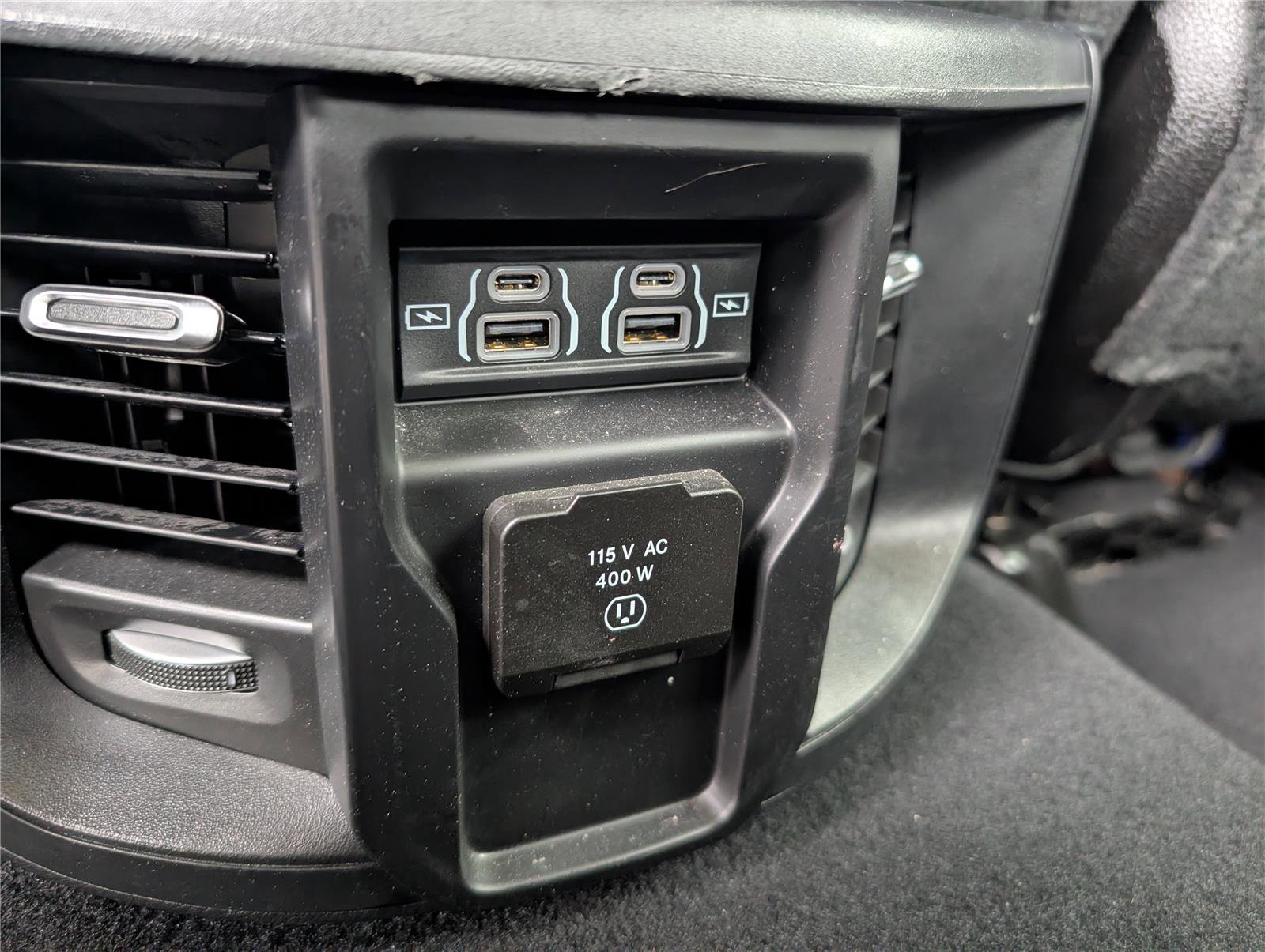 Used 2024 RAM 2500 Laramie AWD/4WD image 16