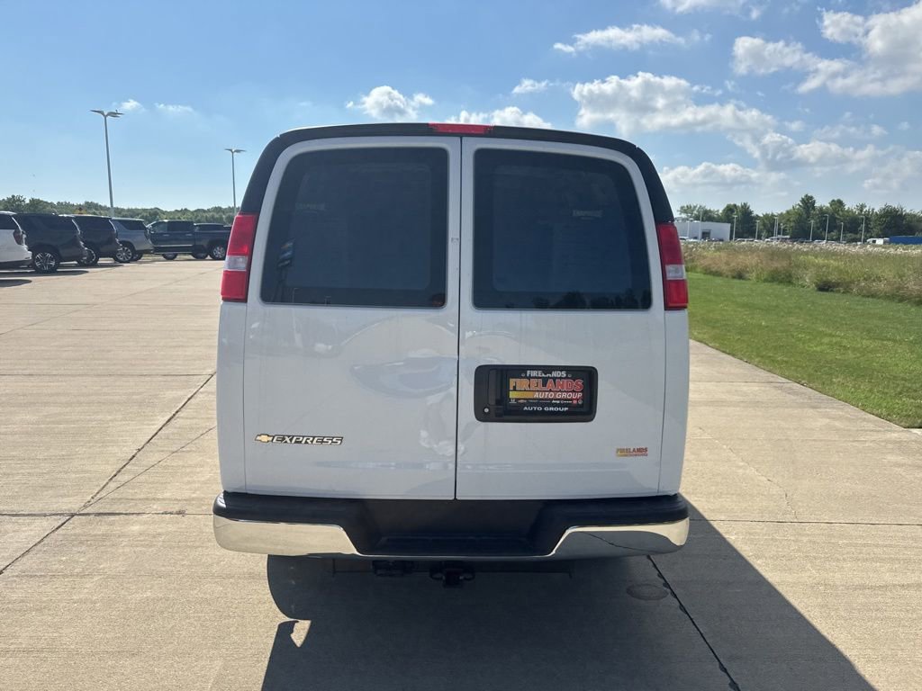 New 2025 Chevrolet Express 2500 w/ Driver Convenience Package RWD image 8