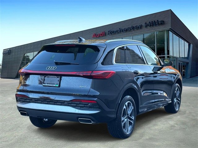 Certified 2025 Audi Q5 Premium w/ 19" Wheel Package image 5