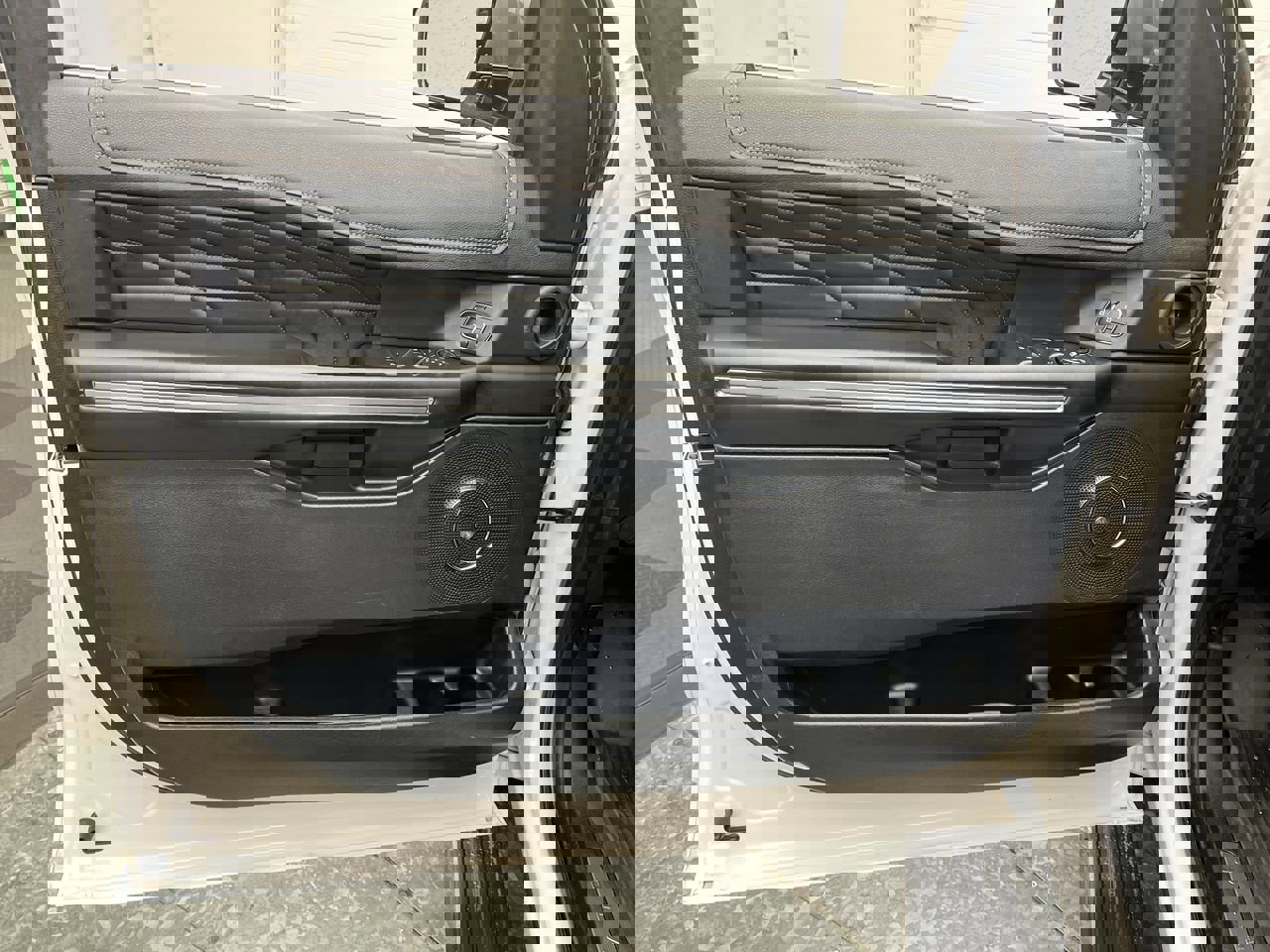 Used 2019 Ford Expedition Platinum image 9