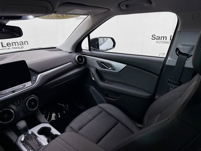 Used 2025 Chevrolet Blazer LT w/ Midnight/Sport Edition image 24