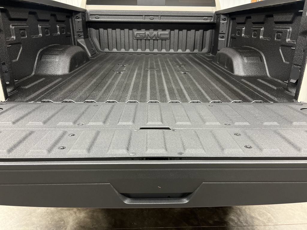 New 2026 GMC Sierra 2500 AT4 w/ AT4 Premium Plus Package AWD/4WD image 27