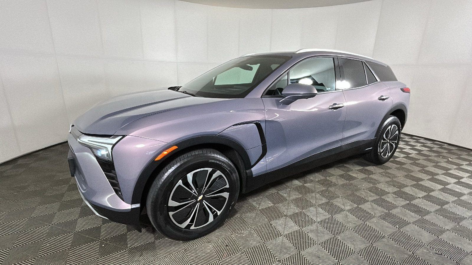 Used 2024 Chevrolet Blazer EV LT AWD/4WD image 8