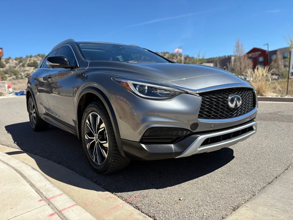 Used 2019 INFINITI QX30 Premium w/ Navigation Package image 11