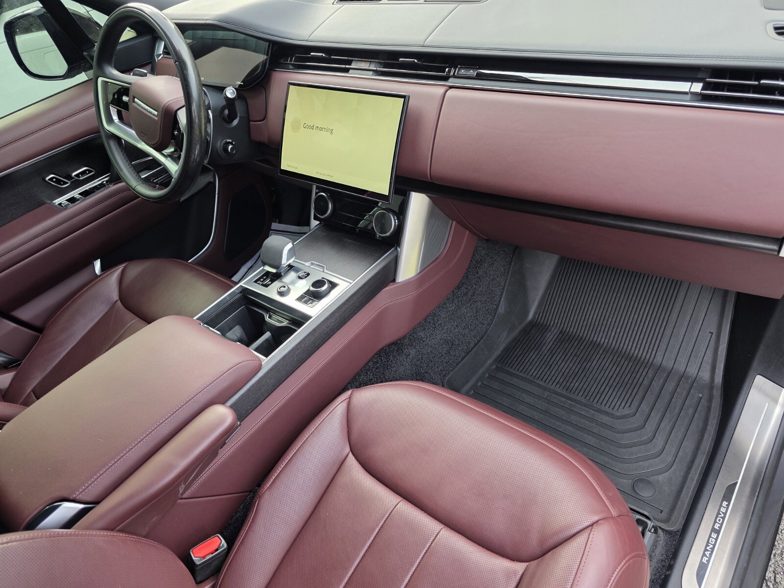 Used 2023 Land Rover Range Rover SE image 23