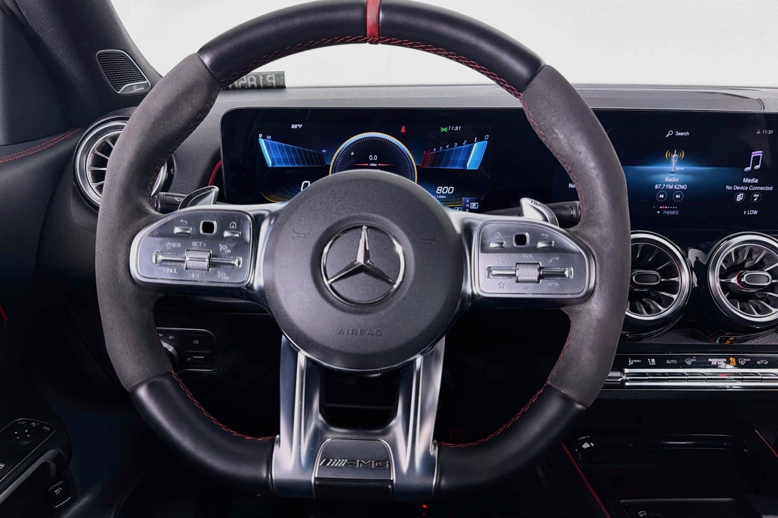 Used 2023 Mercedes-Benz GLB 35 AMG 4MATIC image 17