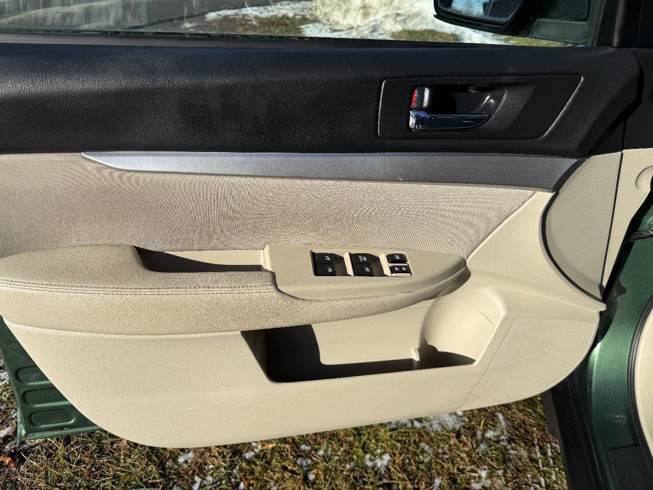 Used 2014 Subaru Outback 2.5i image 8